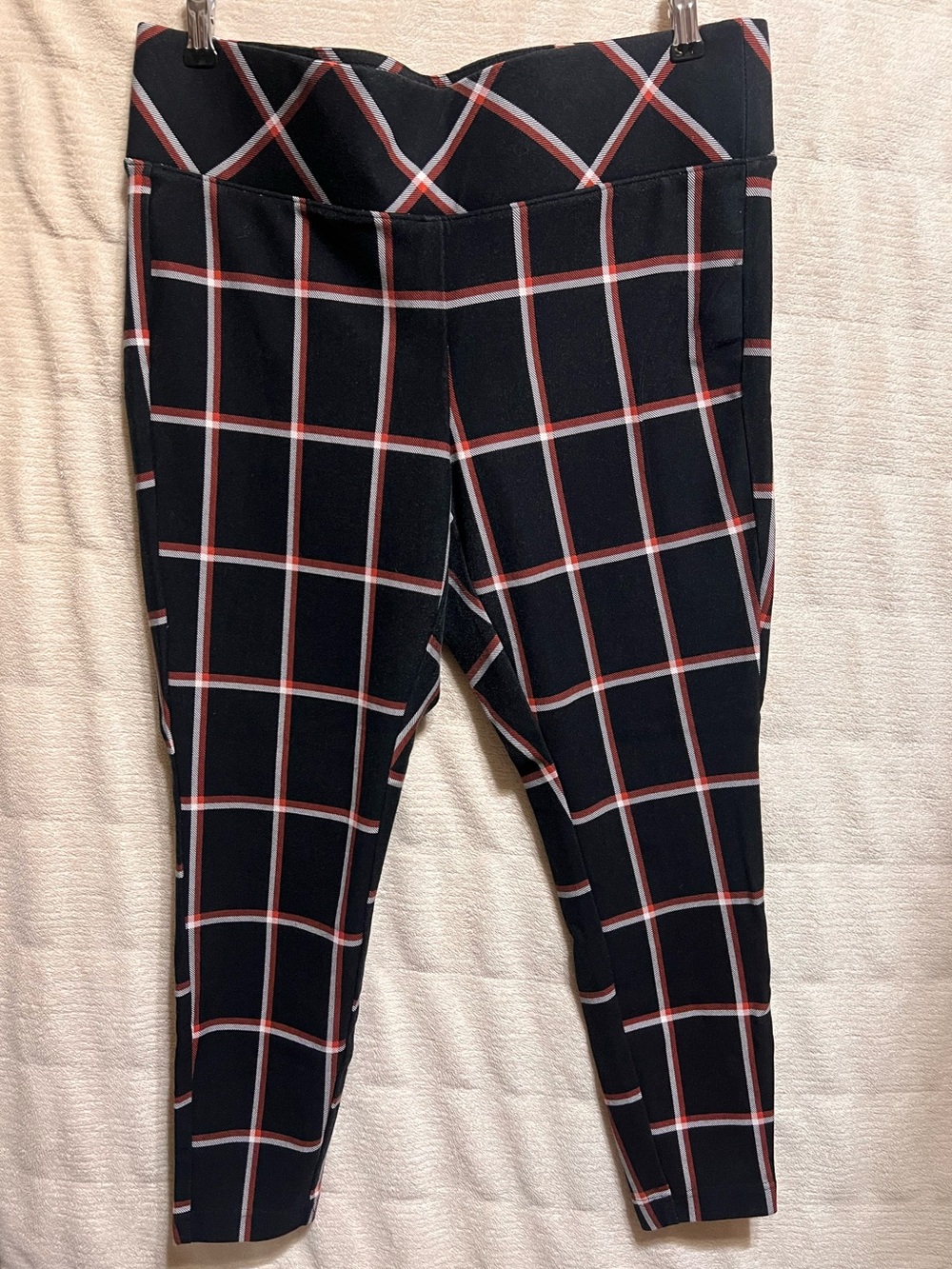 Torrid Pixie Black Leggings with Red & White Windowpane Plaid Size 1R